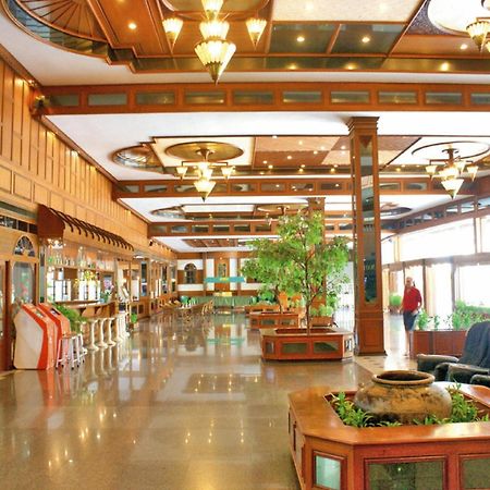 Royal Twins Palace Hotel Патая Екстериор снимка